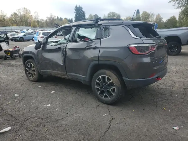 3C4NJDDB9MT583988 2021 JEEP COMPASS - Image 2