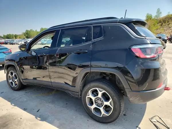 3C4NJDDB9NT111369 2022 JEEP COMPASS - Image 2