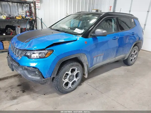 3C4NJDDB9NT123621 2022 JEEP COMPASS - Image 2