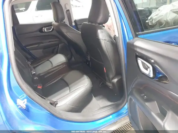 3C4NJDDB9NT123621 2022 JEEP COMPASS - Image 8