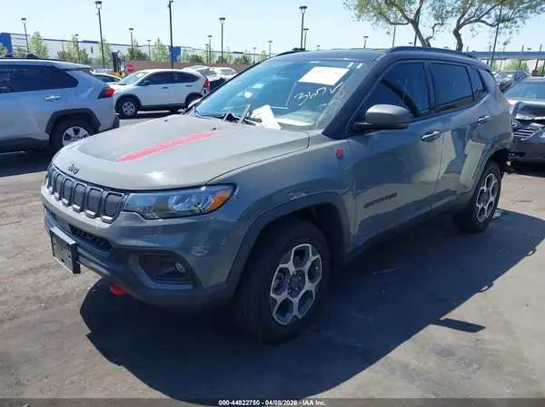 3C4NJDDB9NT126485 2022 JEEP COMPASS - Image 2