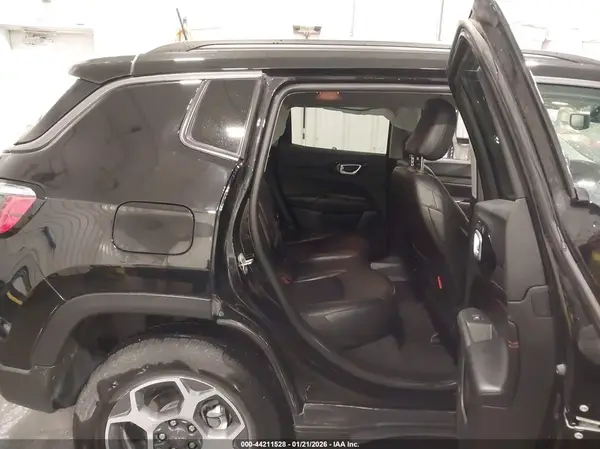 3C4NJDDB9NT154206 2022 JEEP COMPASS - Image 8