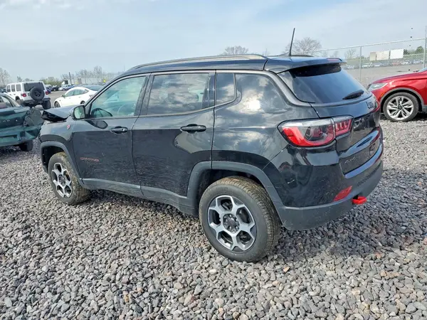 3C4NJDDB9NT191160 2022 JEEP COMPASS - Image 2