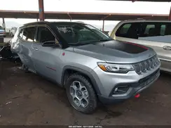 3C4NJDDB9NT195760 2022 JEEP COMPASS