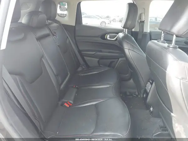 3C4NJDDB9NT208975 2022 JEEP COMPASS - Image 8