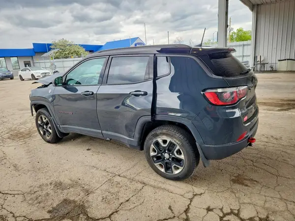 3C4NJDDBXHT597551 2017 JEEP COMPASS - Image 2