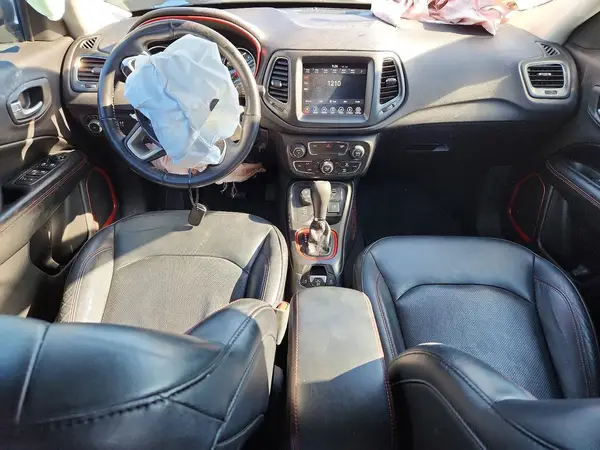 3C4NJDDBXHT597551 2017 JEEP COMPASS - Image 8
