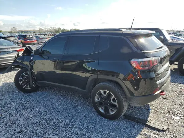3C4NJDDBXHT607219 2017 JEEP COMPASS - Image 2