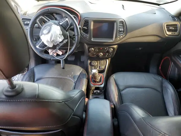 3C4NJDDBXHT607219 2017 JEEP COMPASS - Image 8