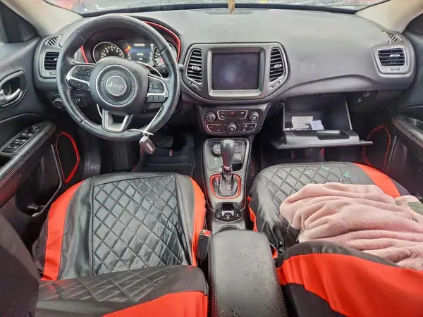 3C4NJDDBXHT607396 2017 JEEP COMPASS - Image 8