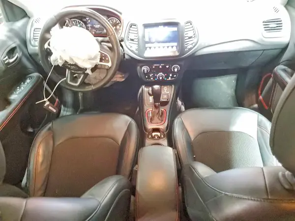 3C4NJDDBXHT641175 2017 JEEP COMPASS - Image 8