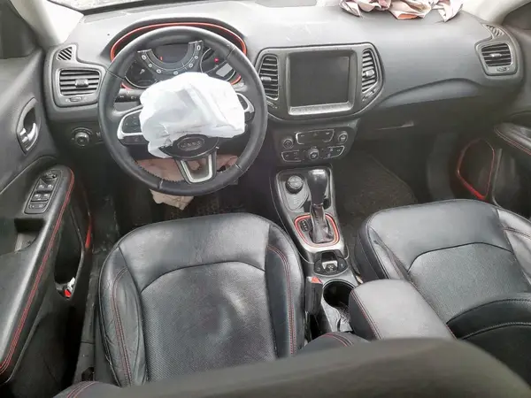 3C4NJDDBXHT667940 2017 JEEP COMPASS - Image 8