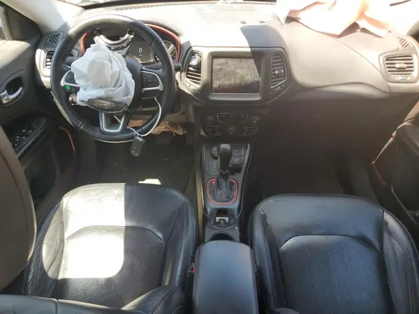 3C4NJDDBXHT668053 2017 JEEP COMPASS - Image 8