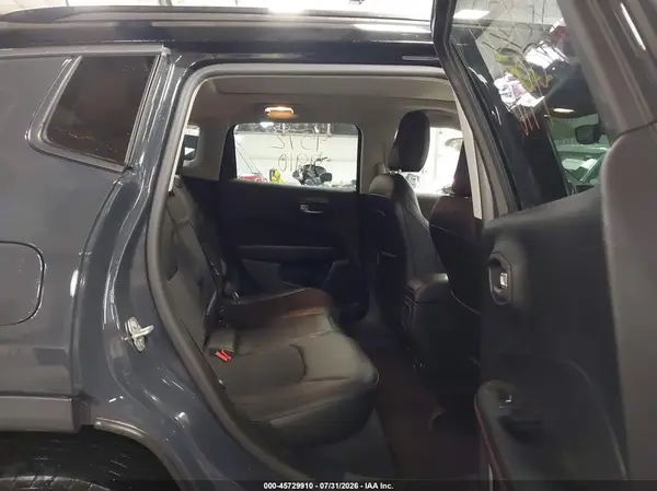 3C4NJDDBXJT129146 2018 JEEP COMPASS - Image 8
