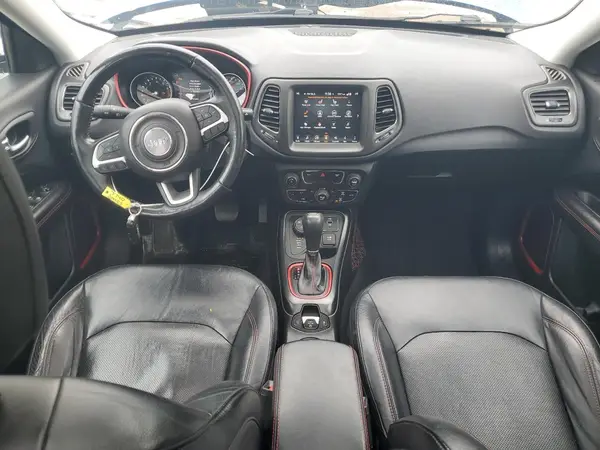 3C4NJDDBXJT139496 2018 JEEP COMPASS - Image 8