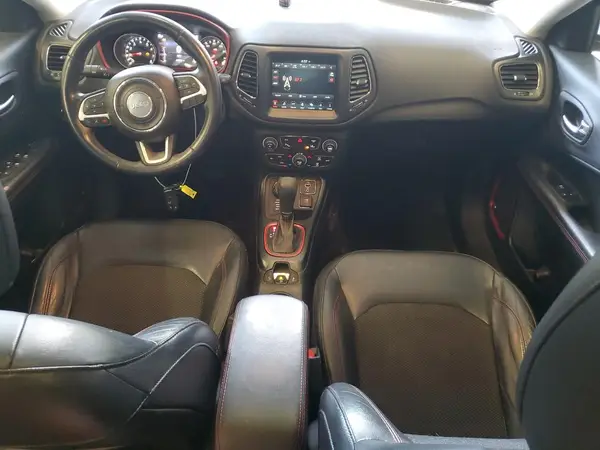 3C4NJDDBXJT140700 2018 JEEP COMPASS - Image 8