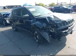 3C4NJDDBXJT146013 2018 JEEP COMPASS