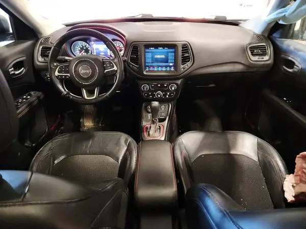 3C4NJDDBXJT147422 2018 JEEP COMPASS - Image 8