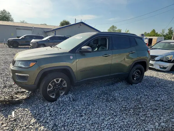 3C4NJDDBXJT148960 2018 JEEP COMPASS - Image 1