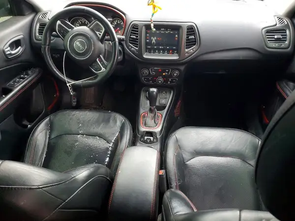 3C4NJDDBXJT150899 2018 JEEP COMPASS - Image 8