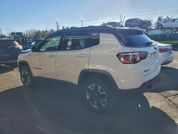 3C4NJDDBXJT174619 2018 JEEP COMPASS - Image 2