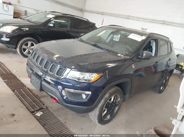 3C4NJDDBXJT174653 2018 JEEP COMPASS - Image 2