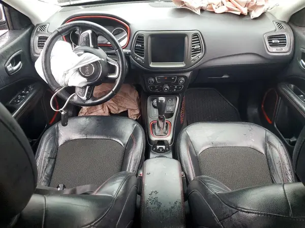 3C4NJDDBXJT199116 2018 JEEP COMPASS - Image 8