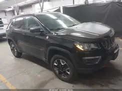 3C4NJDDBXJT207344 2018 JEEP COMPASS