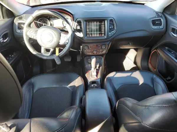 3C4NJDDBXJT234558 2018 JEEP COMPASS - Image 8