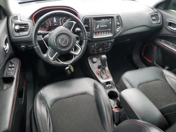 3C4NJDDBXJT235094 2018 JEEP COMPASS - Image 8