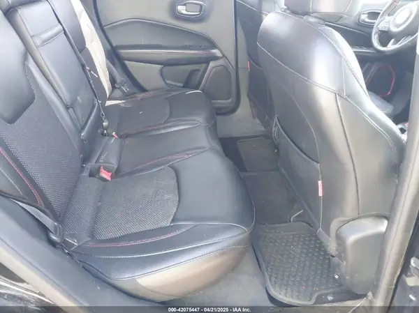 3C4NJDDBXJT238593 2018 JEEP COMPASS - Image 8