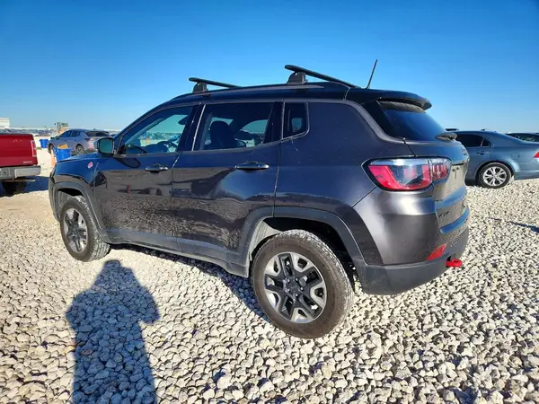3C4NJDDBXJT238805 2018 JEEP COMPASS - Image 2