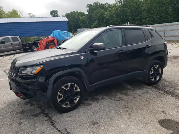 3C4NJDDBXJT264000 2018 JEEP COMPASS - Image 1