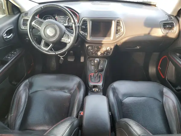 3C4NJDDBXJT282223 2018 JEEP COMPASS - Image 8