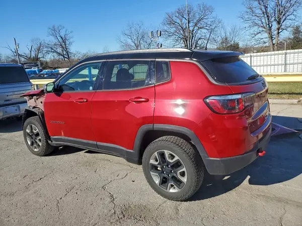 3C4NJDDBXJT328276 2018 JEEP COMPASS - Image 2