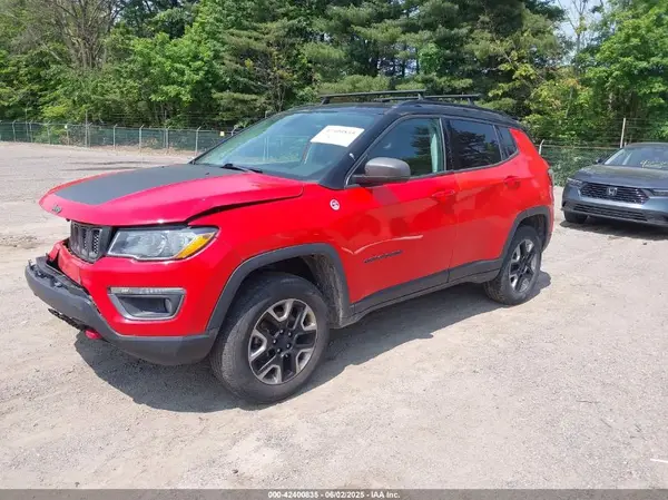 3C4NJDDBXJT334496 2018 JEEP COMPASS - Image 2