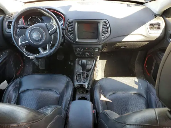 3C4NJDDBXJT346003 2018 JEEP COMPASS - Image 8