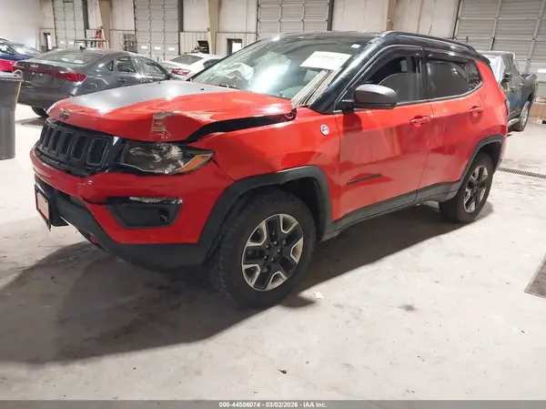 3C4NJDDBXJT366509 2018 JEEP COMPASS - Image 2