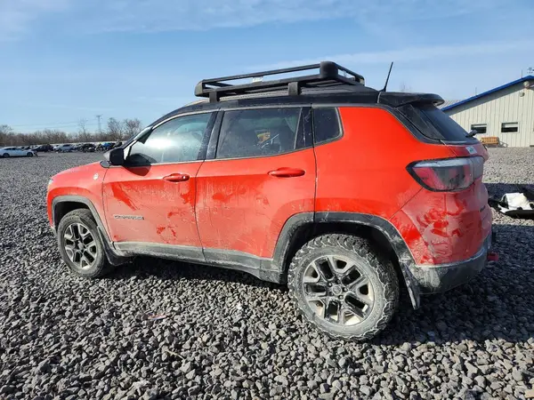 3C4NJDDBXJT403624 2018 JEEP COMPASS - Image 2