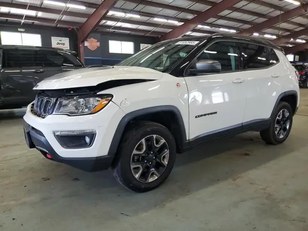 3C4NJDDBXJT412601 2018 JEEP COMPASS - Image 1