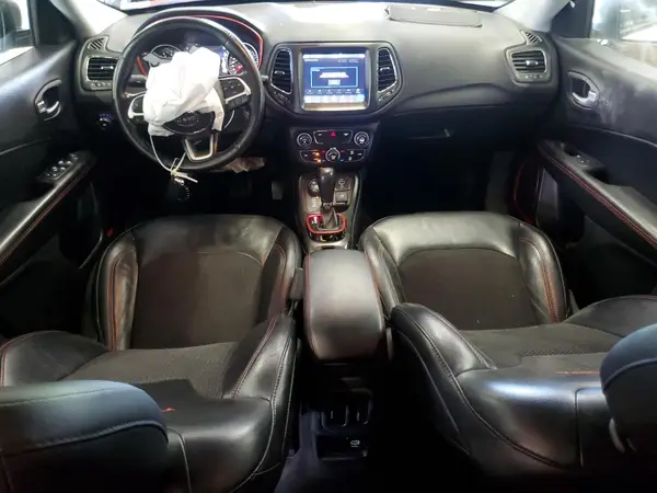 3C4NJDDBXJT412601 2018 JEEP COMPASS - Image 8