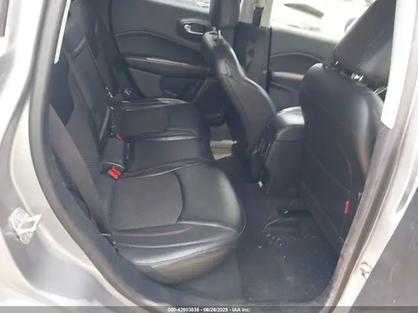 3C4NJDDBXJT441628 2018 JEEP COMPASS - Image 8