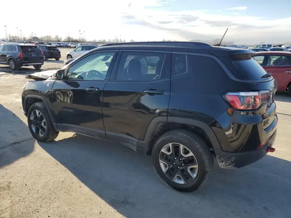 3C4NJDDBXJT451124 2018 JEEP COMPASS - Image 2