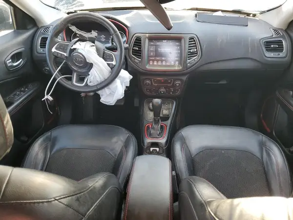 3C4NJDDBXJT451124 2018 JEEP COMPASS - Image 8