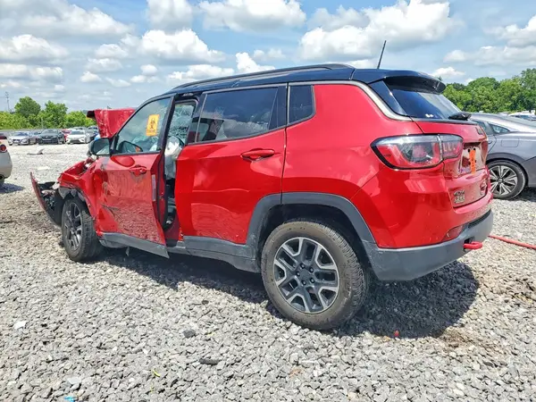 3C4NJDDBXJT457182 2018 JEEP COMPASS - Image 2