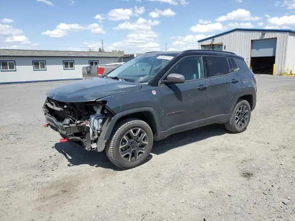 3C4NJDDBXJT484835 2018 JEEP COMPASS - Image 1