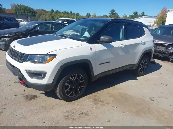3C4NJDDBXJT501522 2018 JEEP COMPASS - Image 2