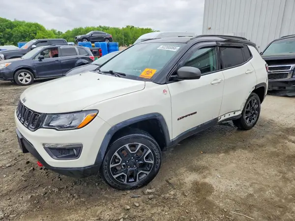 3C4NJDDBXJT501553 2018 JEEP COMPASS - Image 1