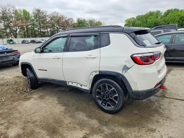 3C4NJDDBXJT501553 2018 JEEP COMPASS - Image 2