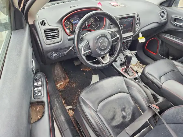 3C4NJDDBXJT501553 2018 JEEP COMPASS - Image 8